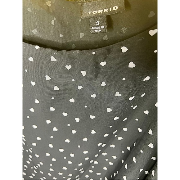 Torrid Size 3 layered heart detail tank - Picture 2 of 7